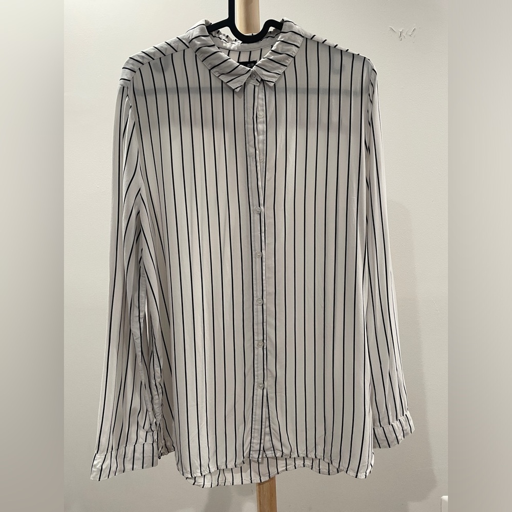Cotton On white striped long sleeve top size extra small